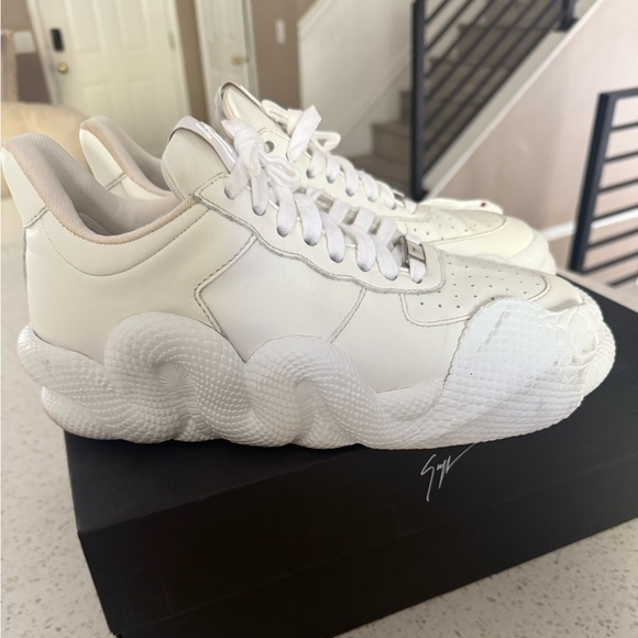 Giuseppe zanotti cobra sneakers